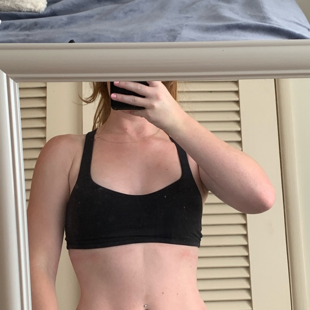 Lululemon sports bra